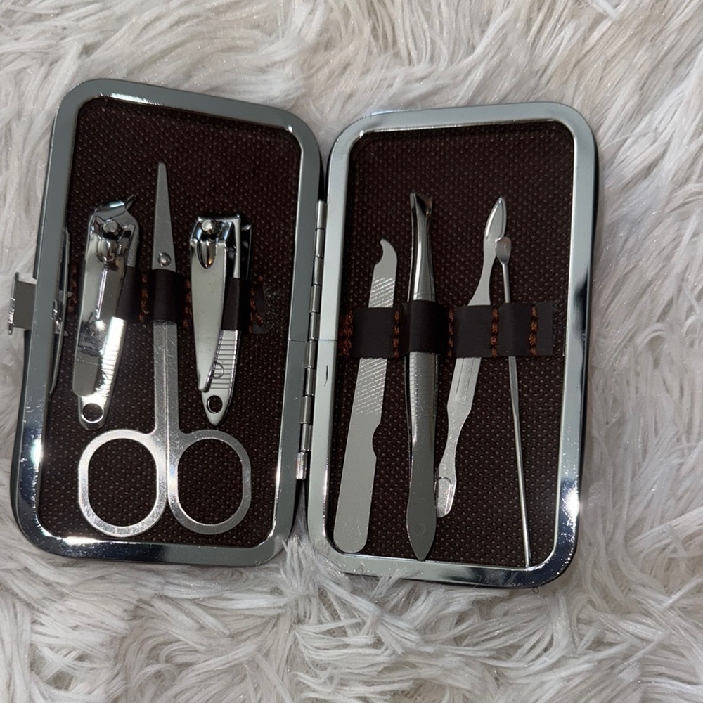 Premium Grooming Kit with Silver Tools